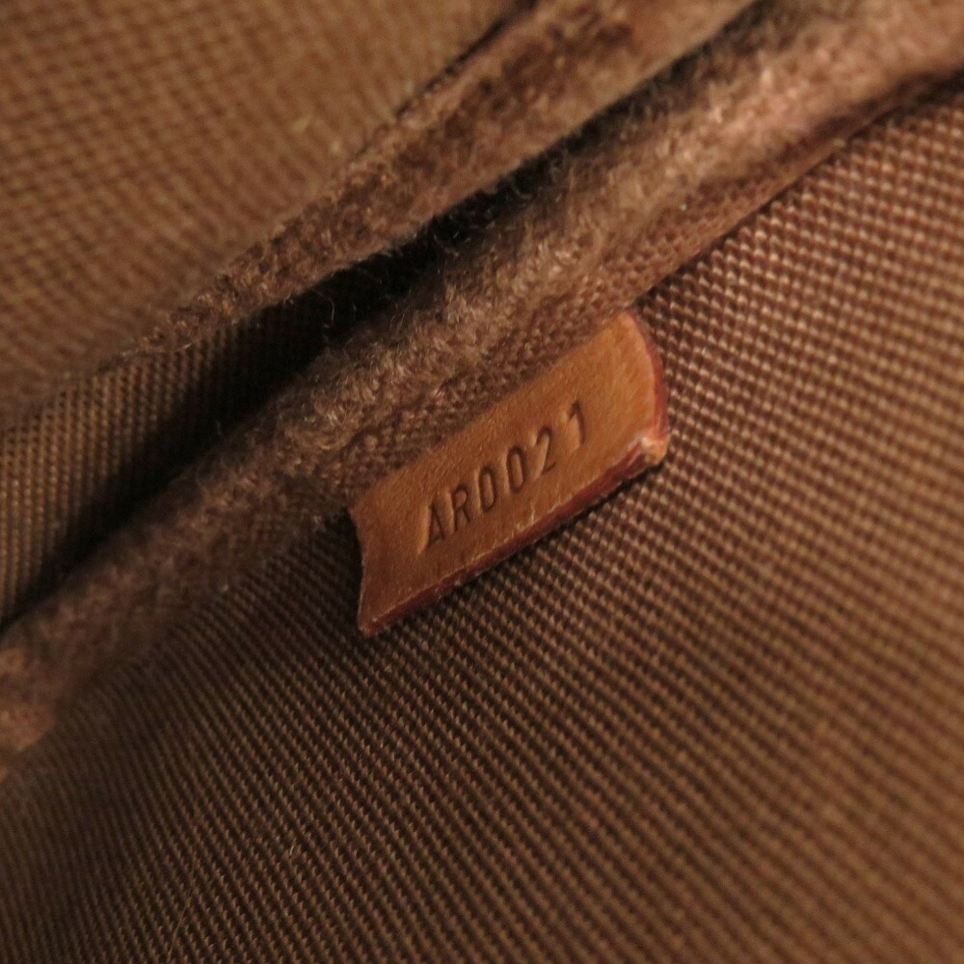 Louis Vuitton Pochette Accessoire, Brown, Canvas, clutch