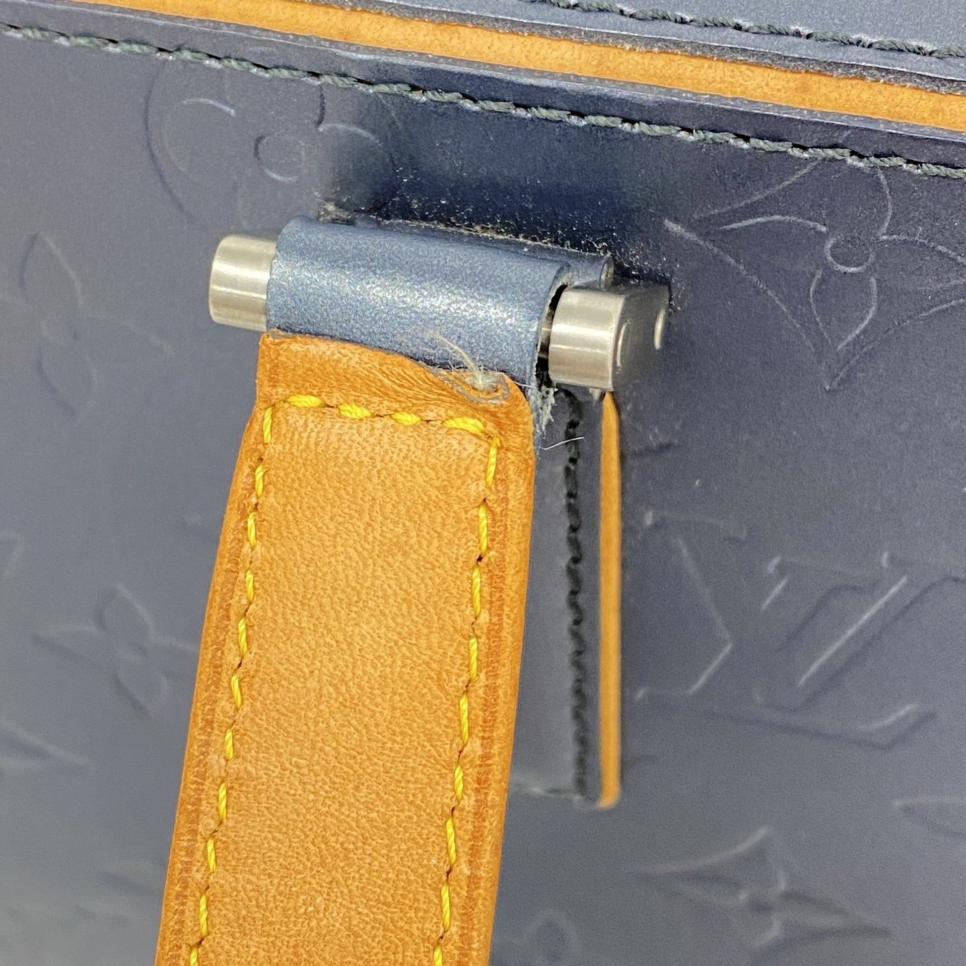 Louis Vuitton Shelton, Blue, Leather, handbag