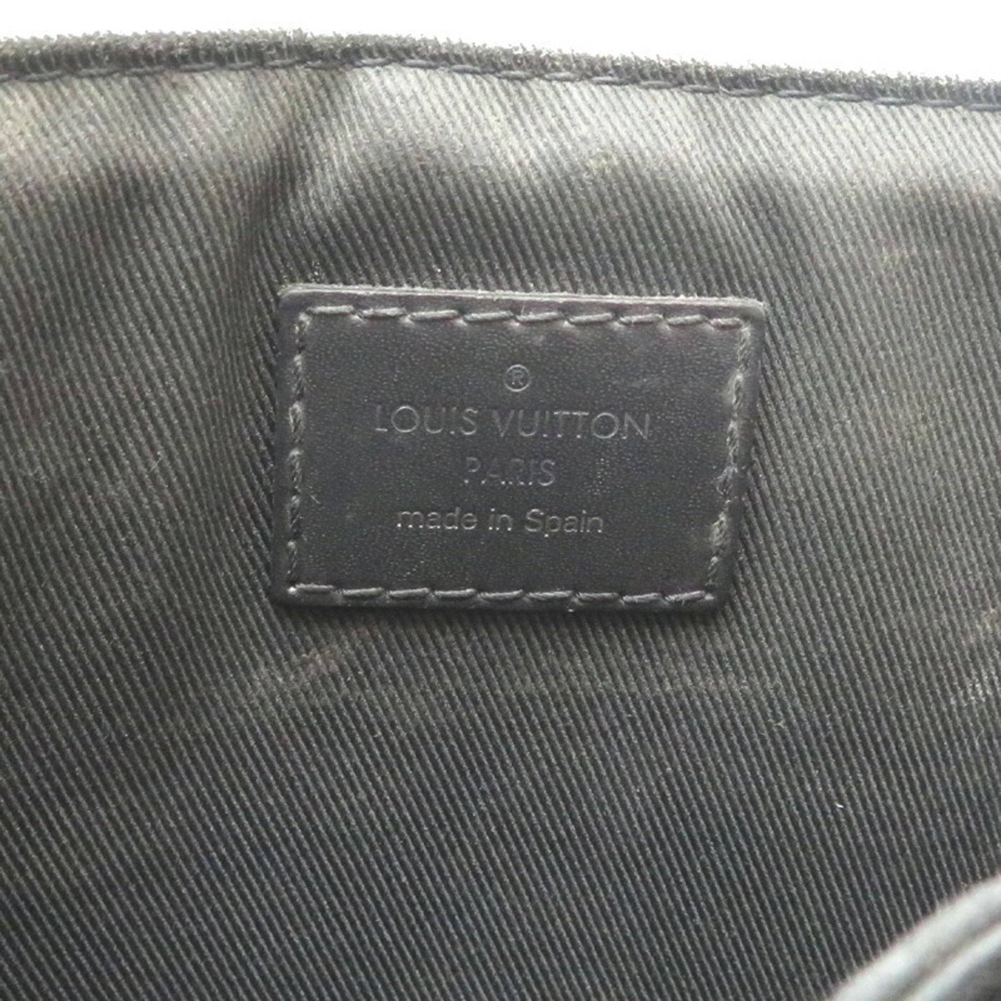 Louis Vuitton District, Black, Canvas, shoulder