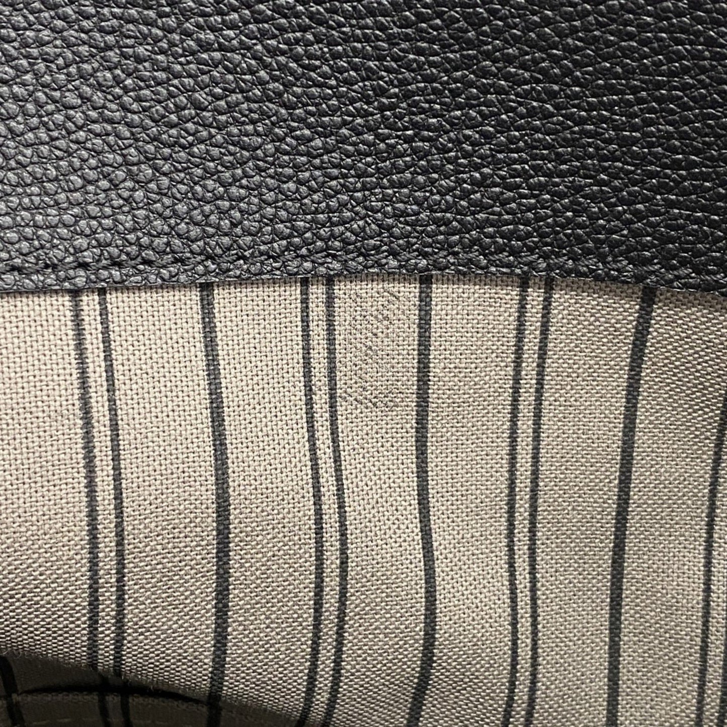 Louis Vuitton Bagatelle, Black, Leather, shoulder