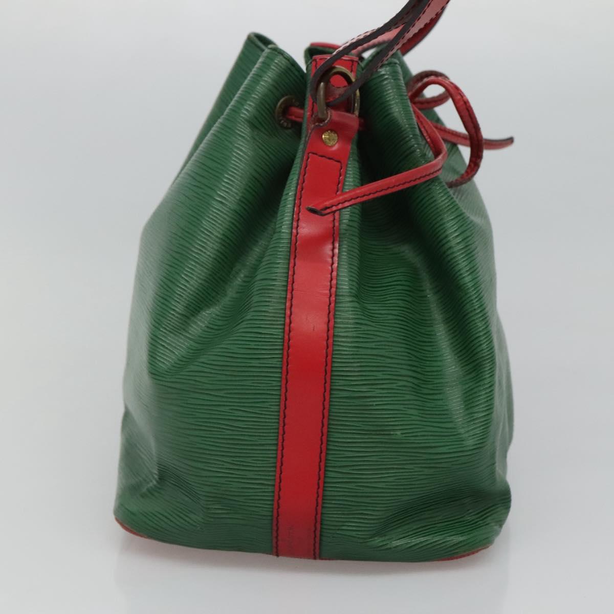 Louis Vuitton Noe, Green, Leather, shoulder