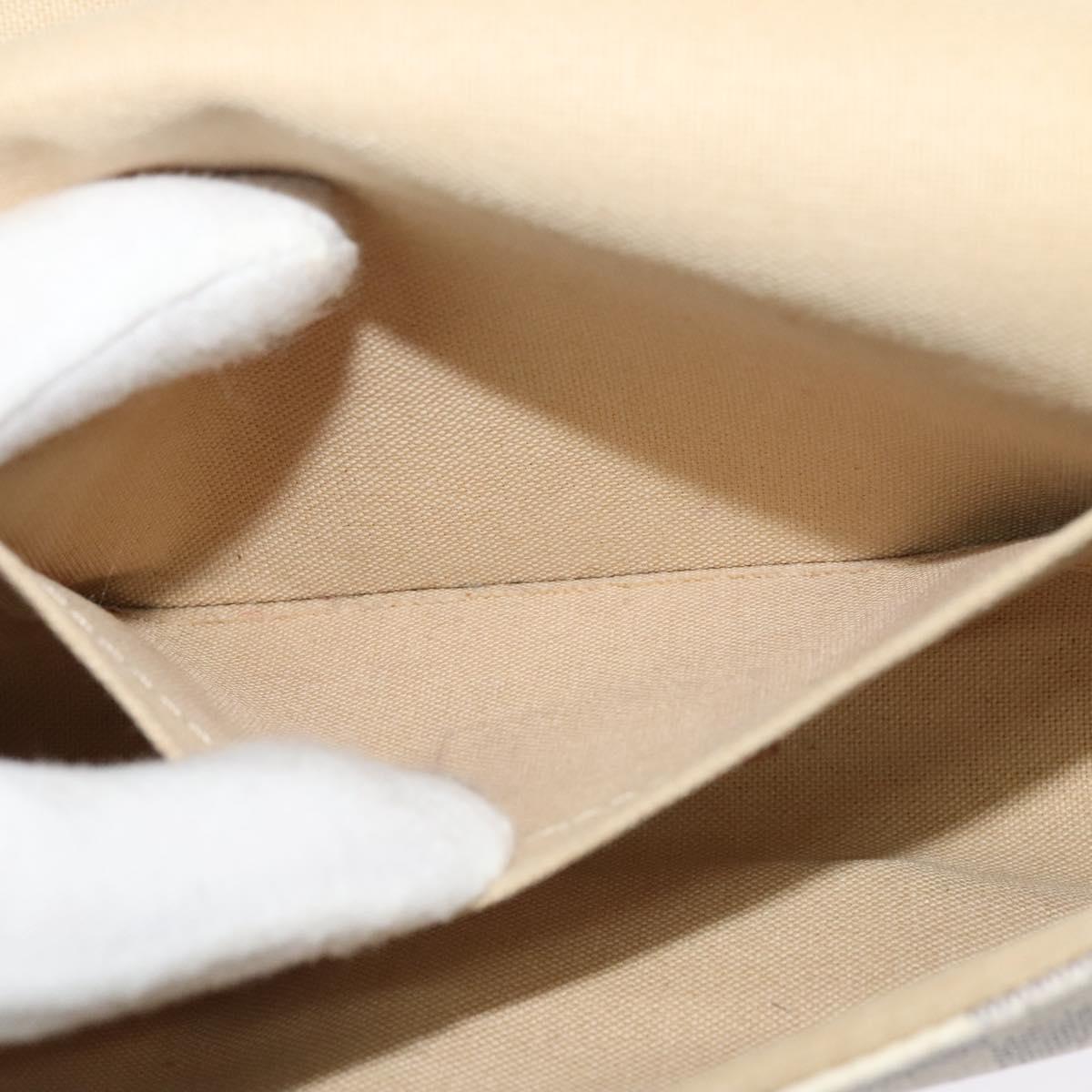 Louis Vuitton Favorite, White, Canvas, shoulder
