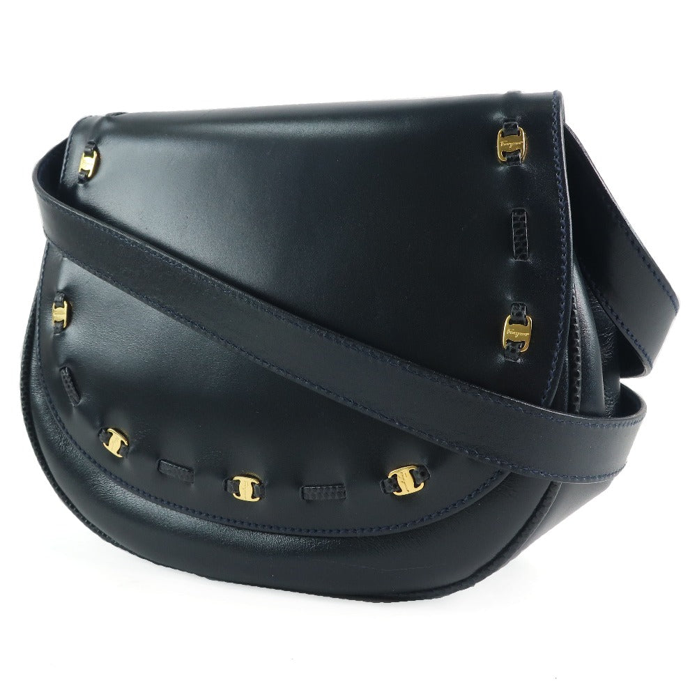 Salvatore Ferragamo Vara, Black, Leather, shoulder