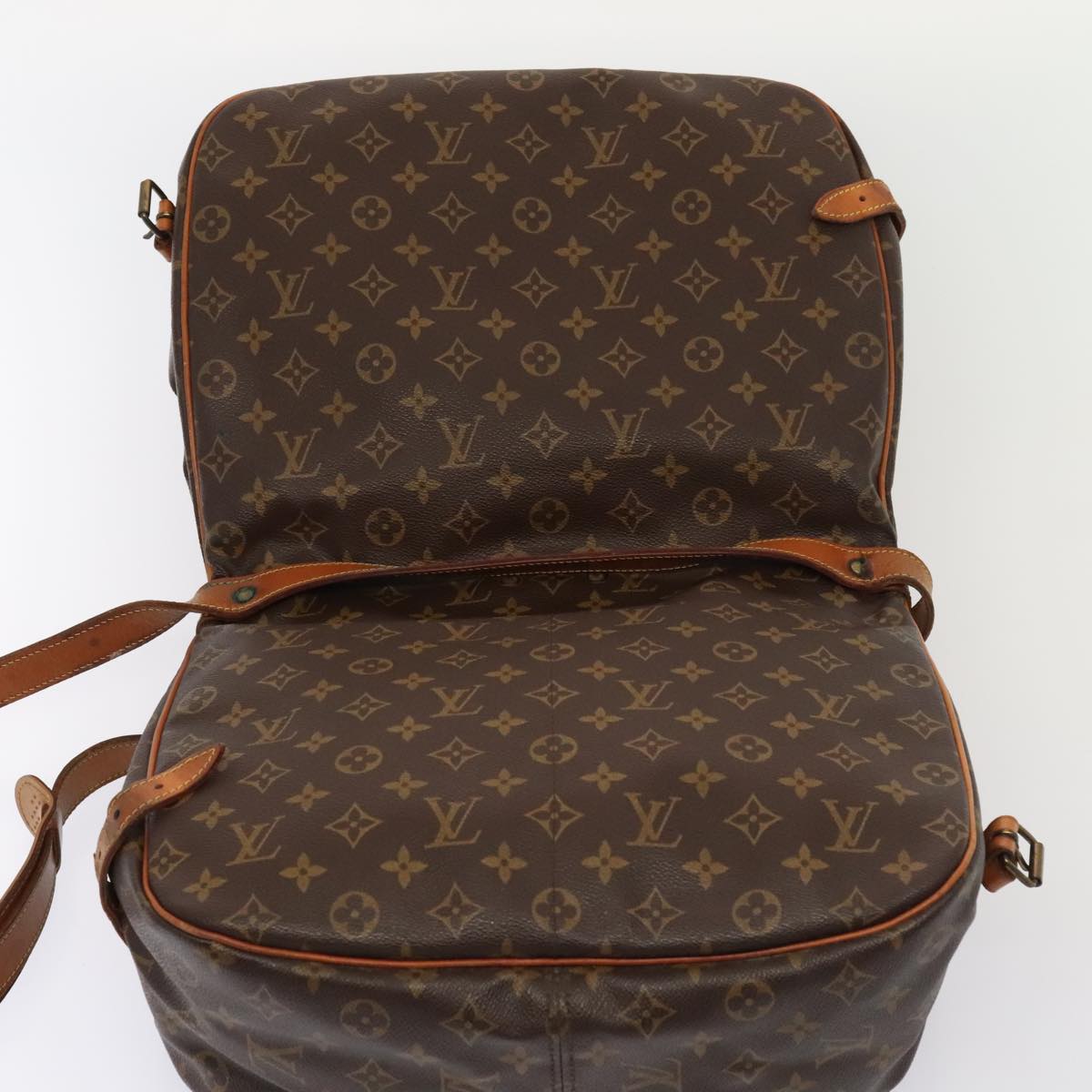 Louis Vuitton Saumur 35, Brown, Canvas, shoulder