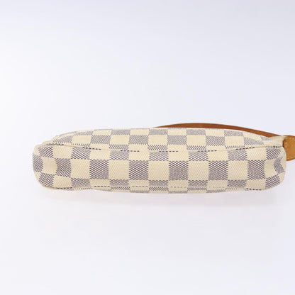 Louis Vuitton Pochette Accessoire, White, Canvas, clutch