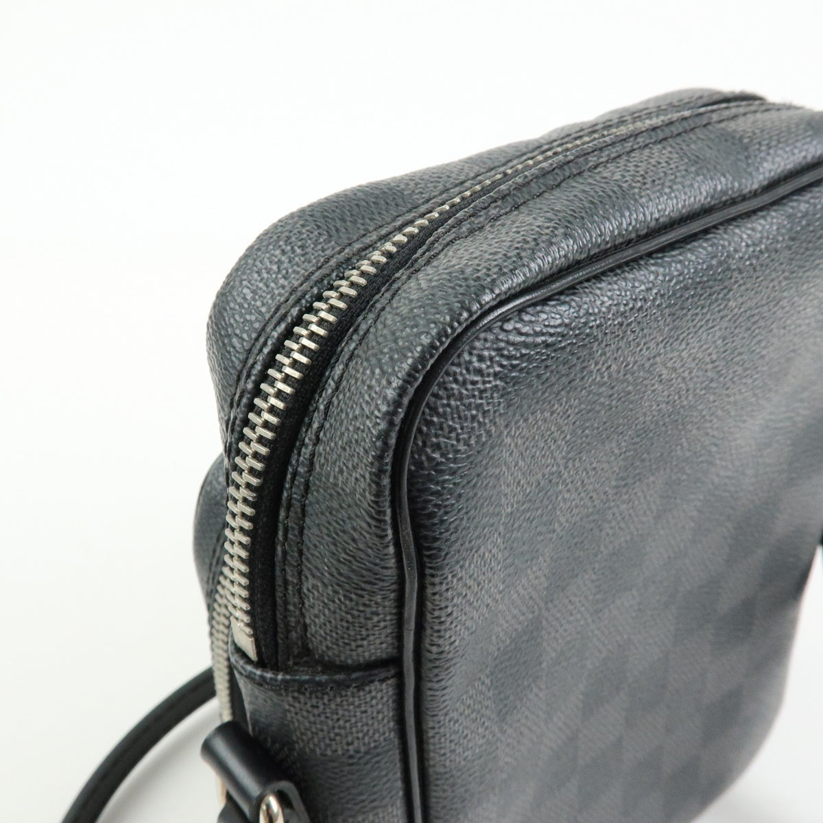Louis Vuitton Rem Damier Graphite, Black, Canvas, Handbag