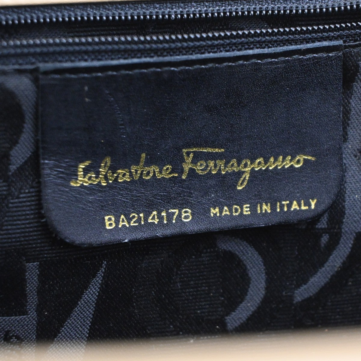 Salvatore Ferragamo Convertible Vara Bow Leather, Beige, Leather, Tote Bag