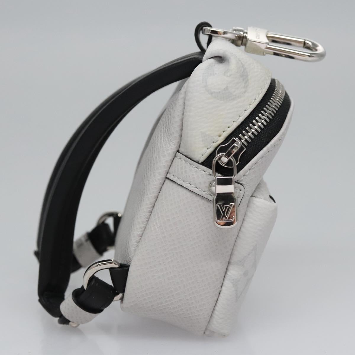 Louis Vuitton Discovery, White, Canvas, bag