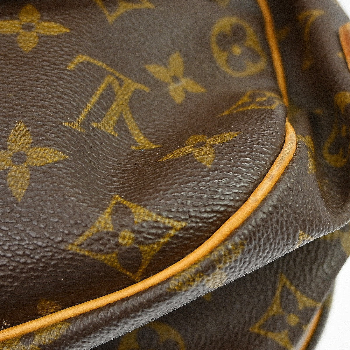 Louis Vuitton Saumur Monogram, Brown, Canvas, Shoulder Bag