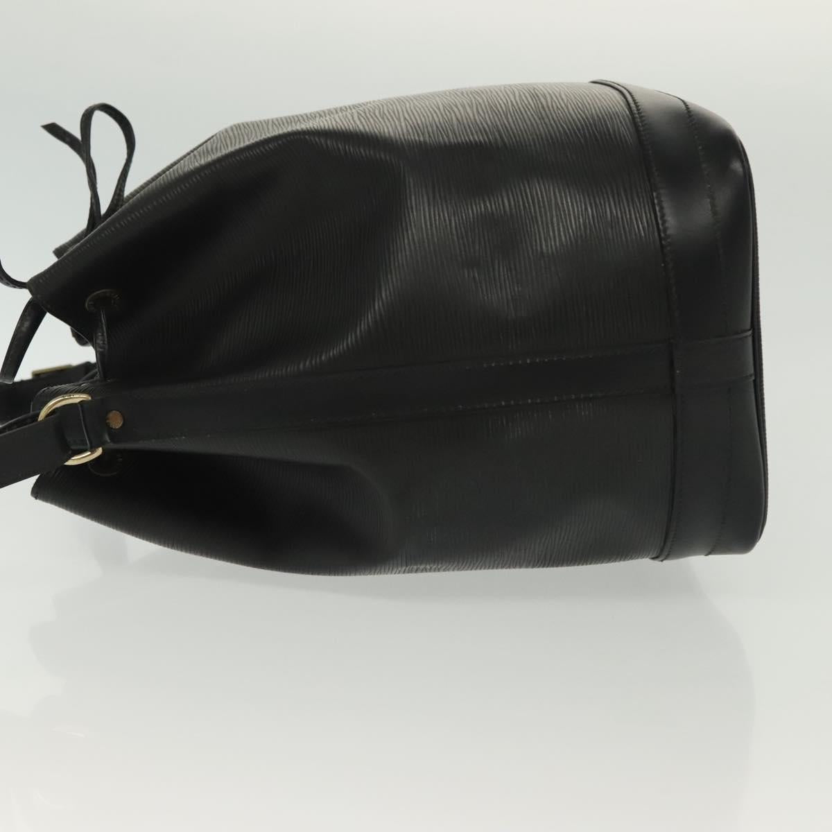 Louis Vuitton Noé, Black, Leather, shoulder