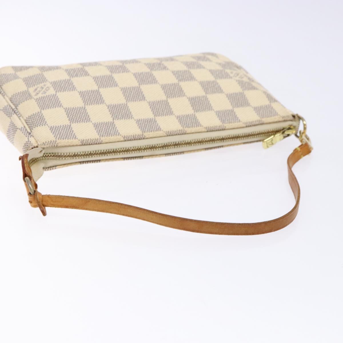 Louis Vuitton Pochette Accessoire, White, Canvas, clutch