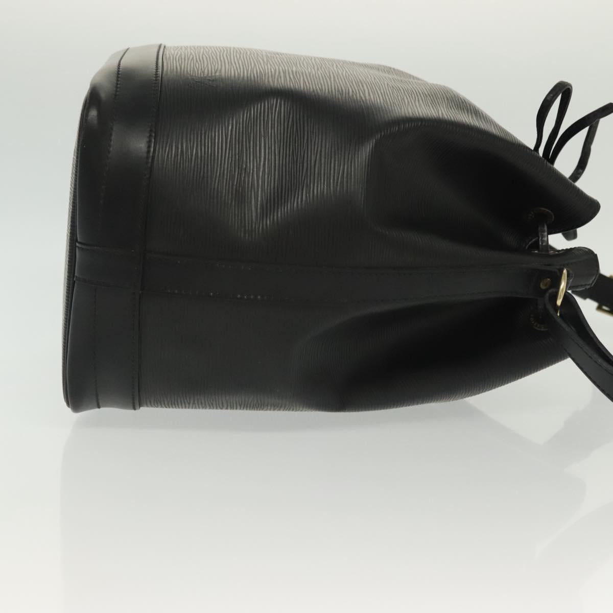 Louis Vuitton Noé, Black, Leather, shoulder