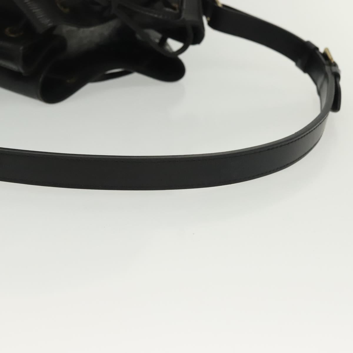 Louis Vuitton Noé, Black, Leather, shoulder