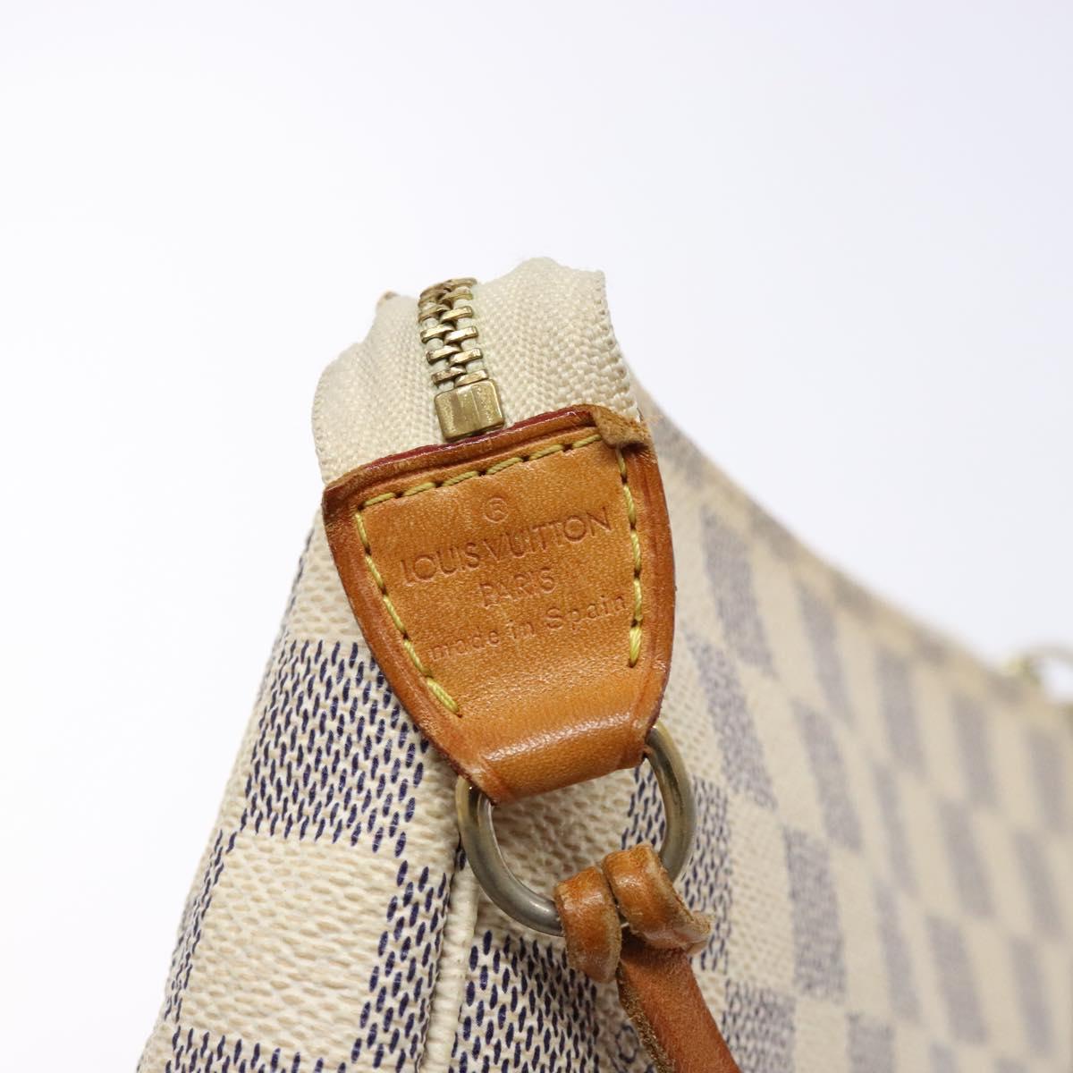 Louis Vuitton Pochette Accessoire, White, Canvas, clutch