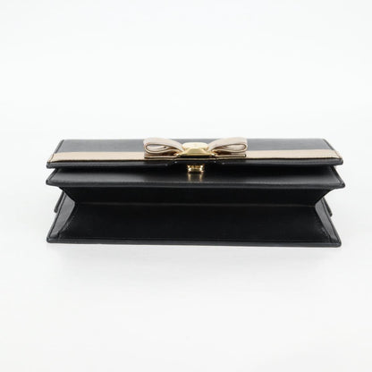 Salvatore Ferragamo Vara, Black, Leather, shoulder
