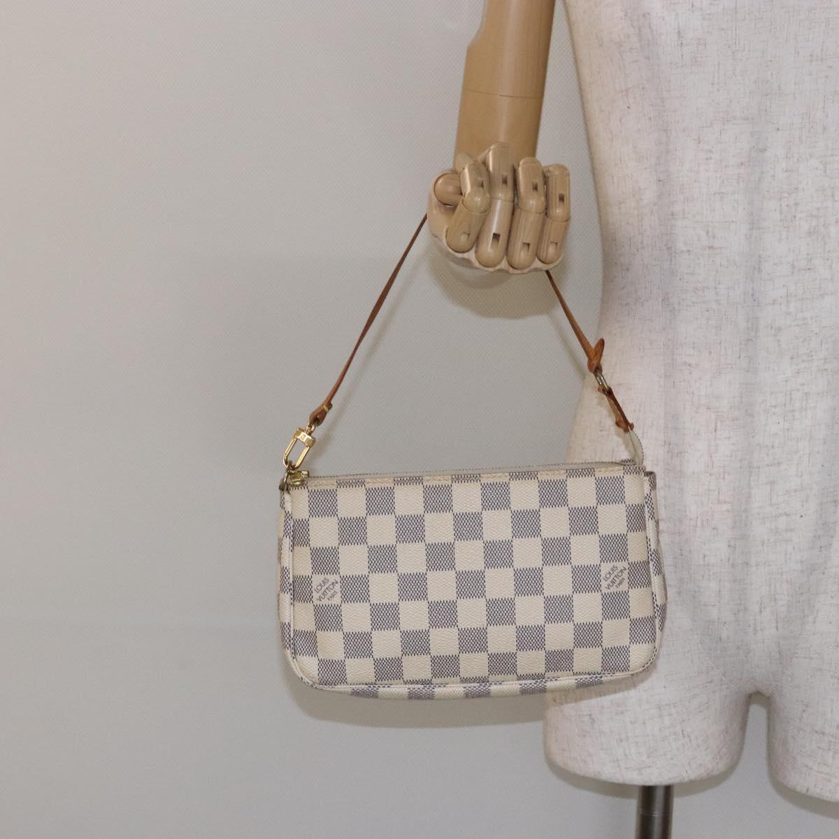Louis Vuitton Pochette Accessoire, White, Canvas, clutch