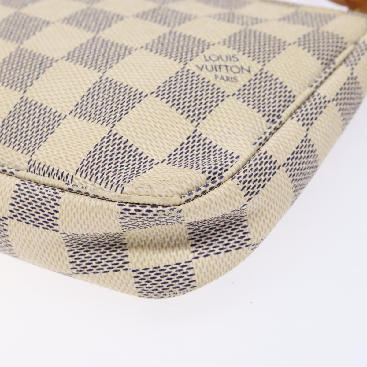 Louis Vuitton Pochette Accessoire, White, Canvas, clutch