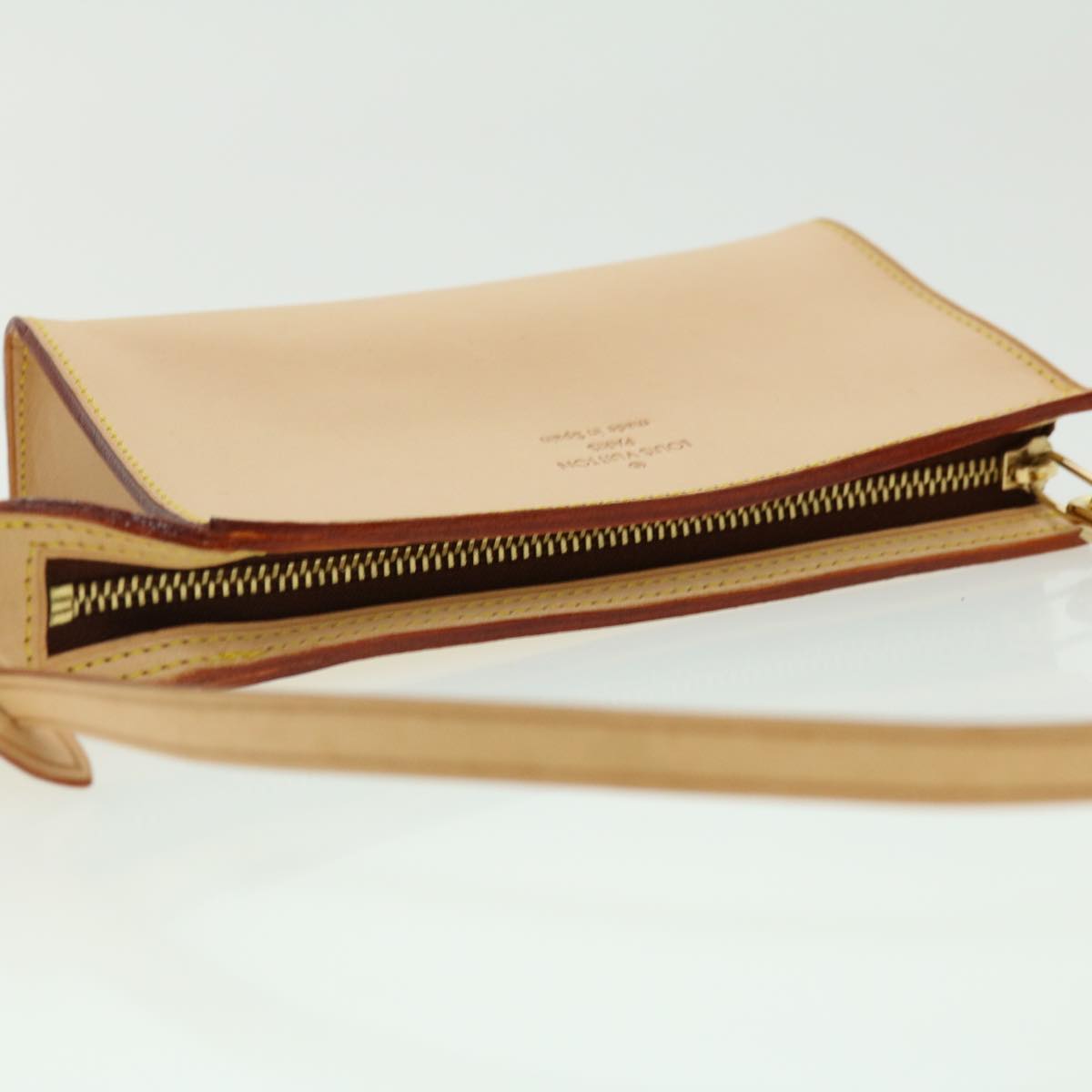 Louis Vuitton Bucket PM, Beige, Leather, shoulder