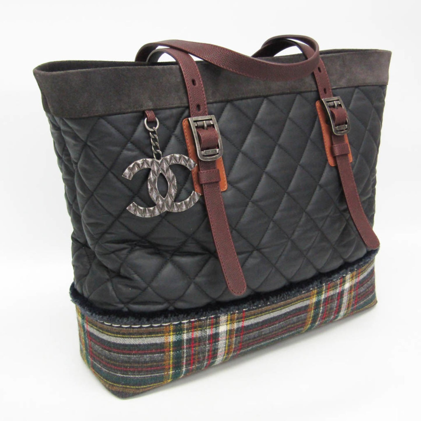 Chanel Paris-Edinburgh Tote Quilted Mixed Coated Canvas with Flannel, Multicolour, Tweed, Tote Bag