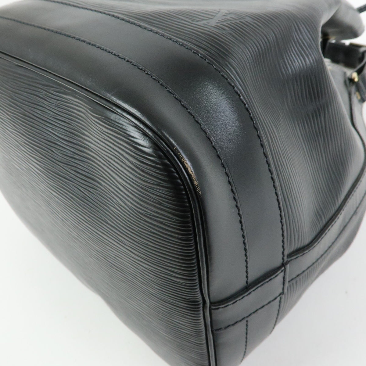 Louis Vuitton Noe Epi Leather, Black, Leather, Shoulder Bag