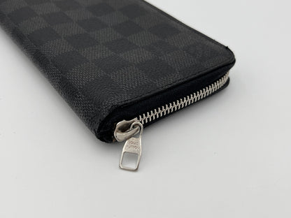 Louis Vuitton Nicolas Ghesquière Zippy Wallet Patent Monogram, Black, Canvas, Wallet