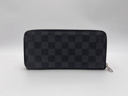 Louis Vuitton Nicolas Ghesquière Zippy Wallet Patent Monogram, Black, Canvas, Wallet