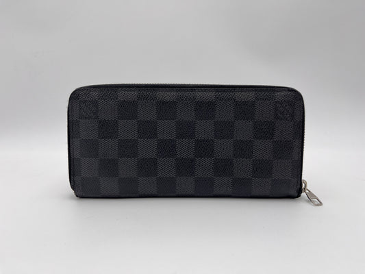 Louis Vuitton Nicolas Ghesquière Zippy Wallet Patent Monogram, Black, Canvas, Wallet