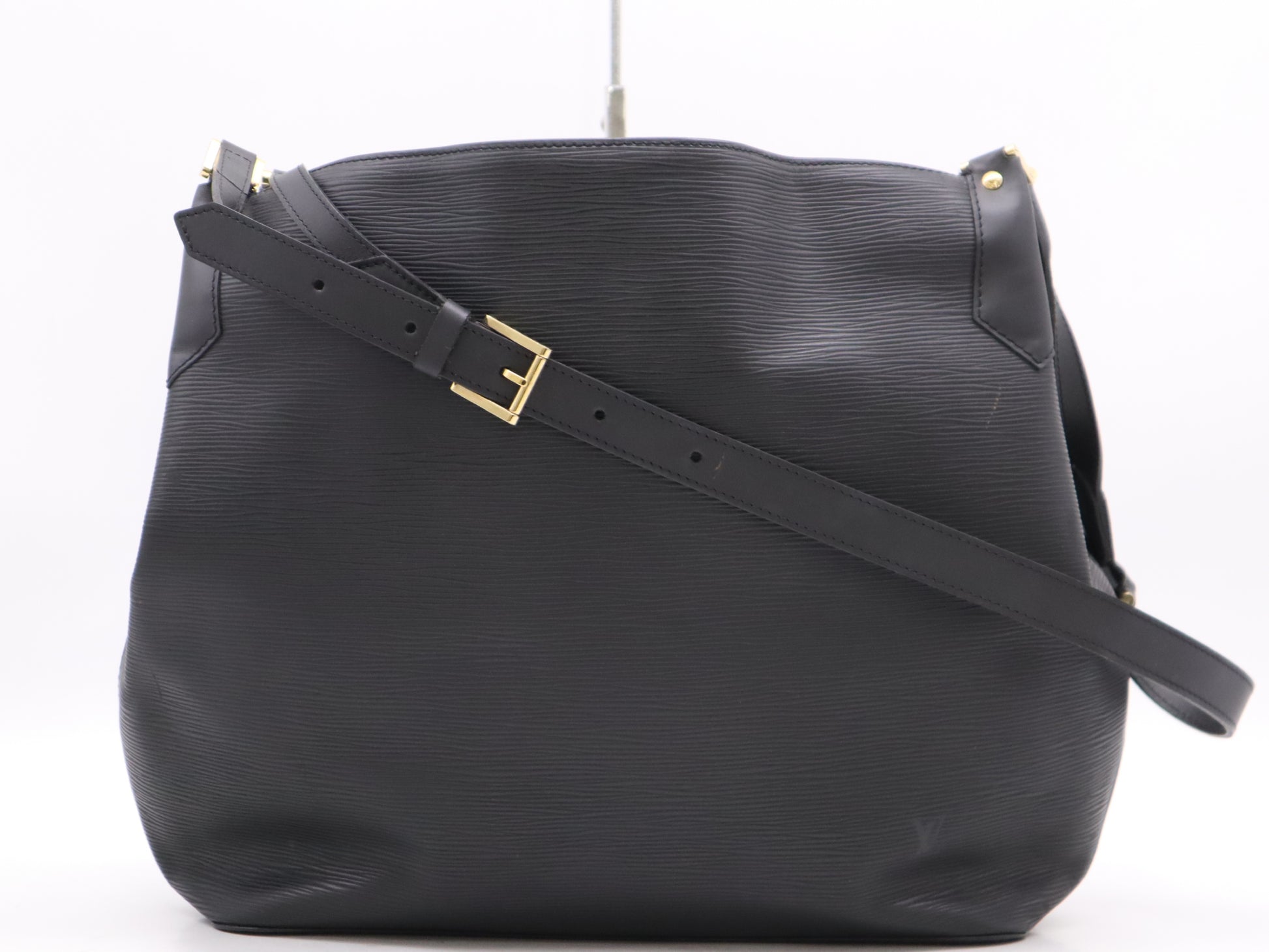 Louis Vuitton Mandara Handbag Epi Leather, Black, Leather, Shoulder Bag