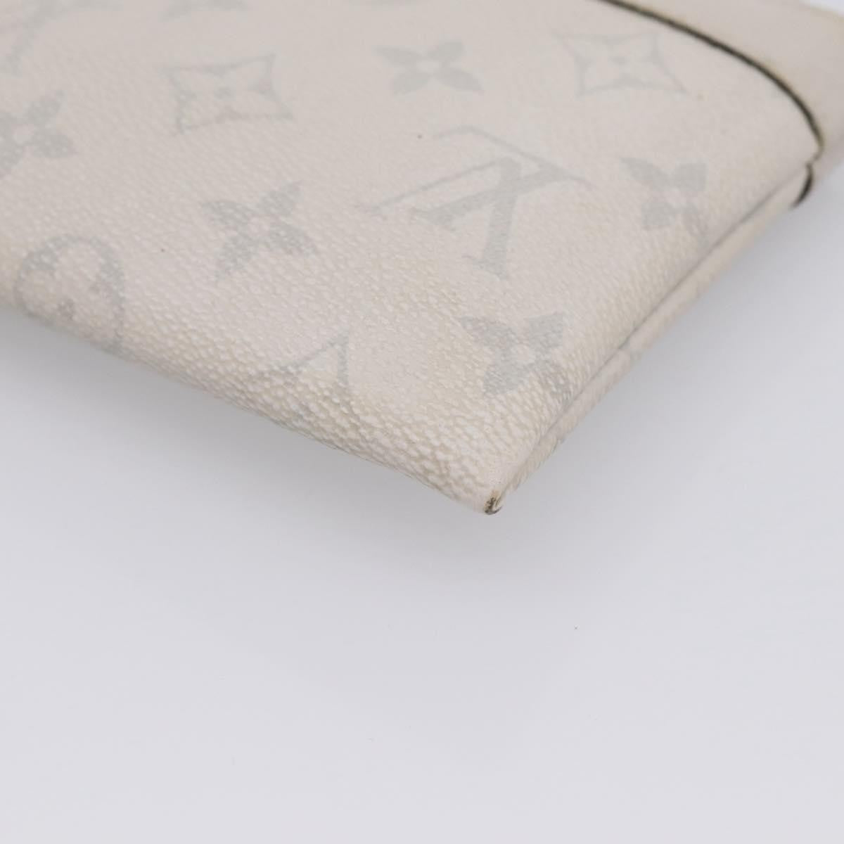 Louis Vuitton Discovery Pochette Monogram Taigarama, White, Canvas, Clutch