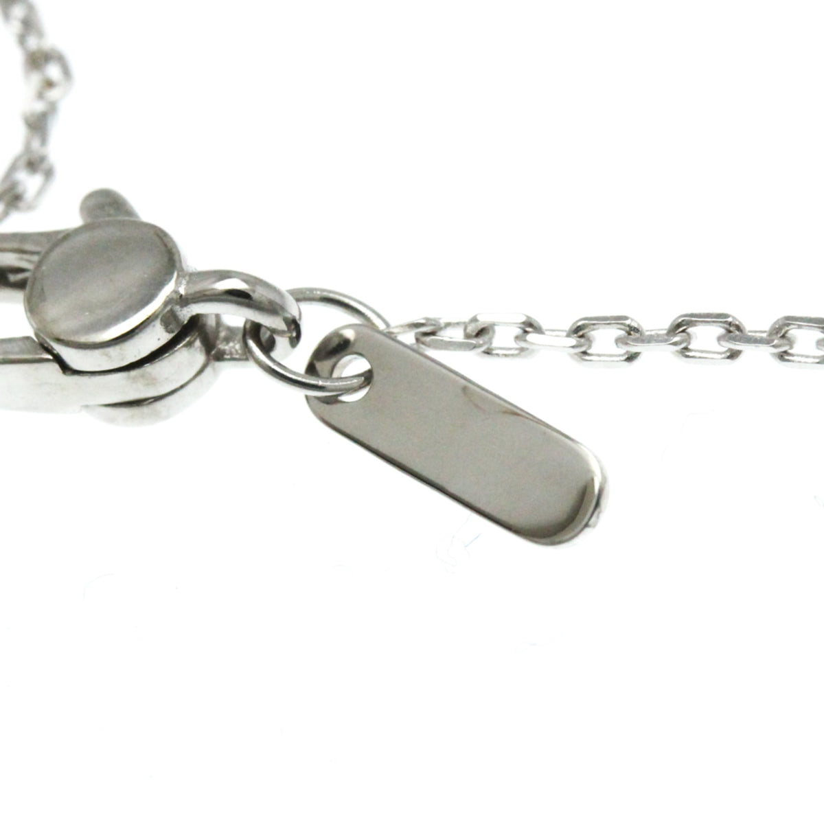 Gucci Icon Twirl 18K White Gold with Diamonds, Silver, White Gold, Necklace