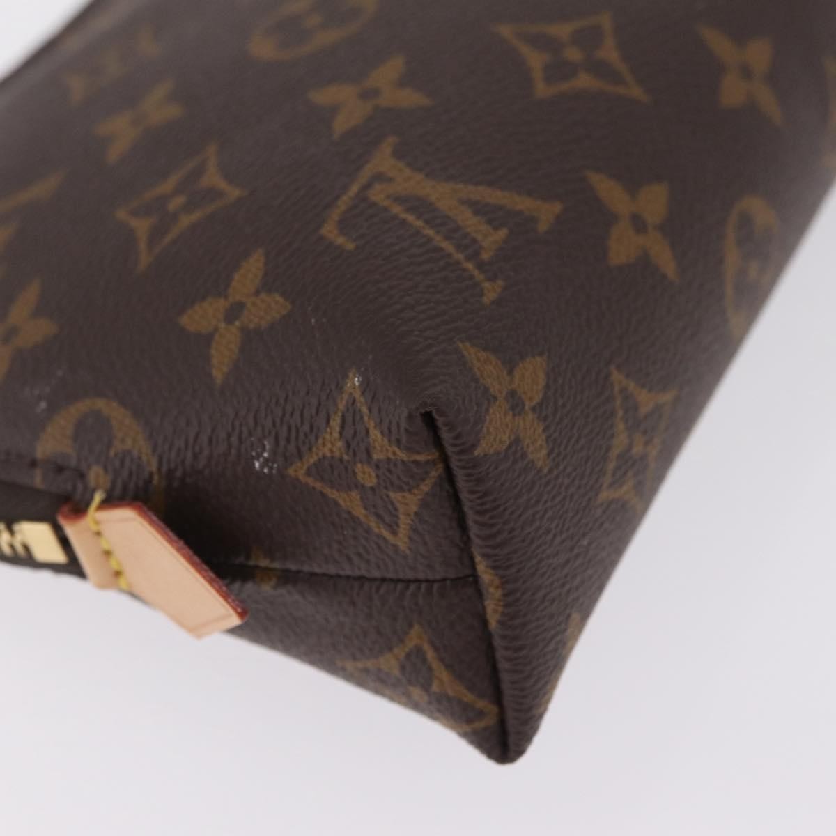 Louis Vuitton Cosmetic Monogram Canvas, Brown, Canvas, Toiletry Case