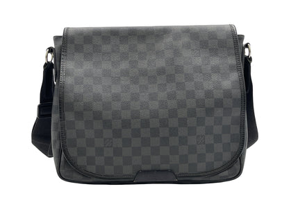 Louis Vuitton Daniel Messenger Damier Graphite, Black, Canvas, Shoulder Bag