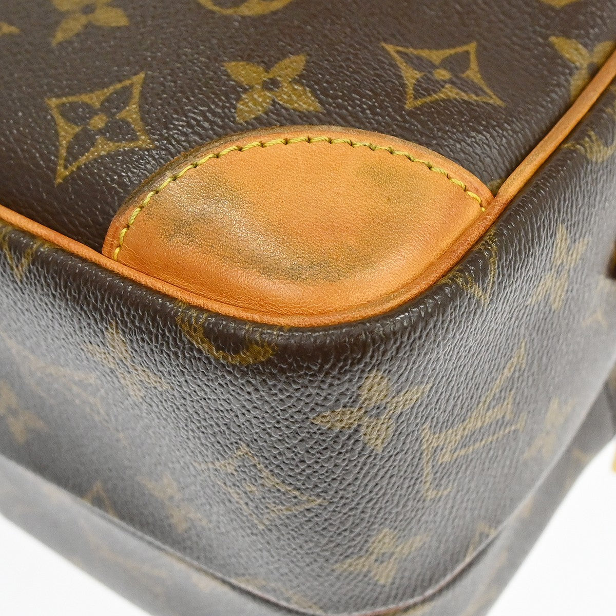 Louis Vuitton Nil Messenger Monogram Canvas, Brown, Canvas, Handbag