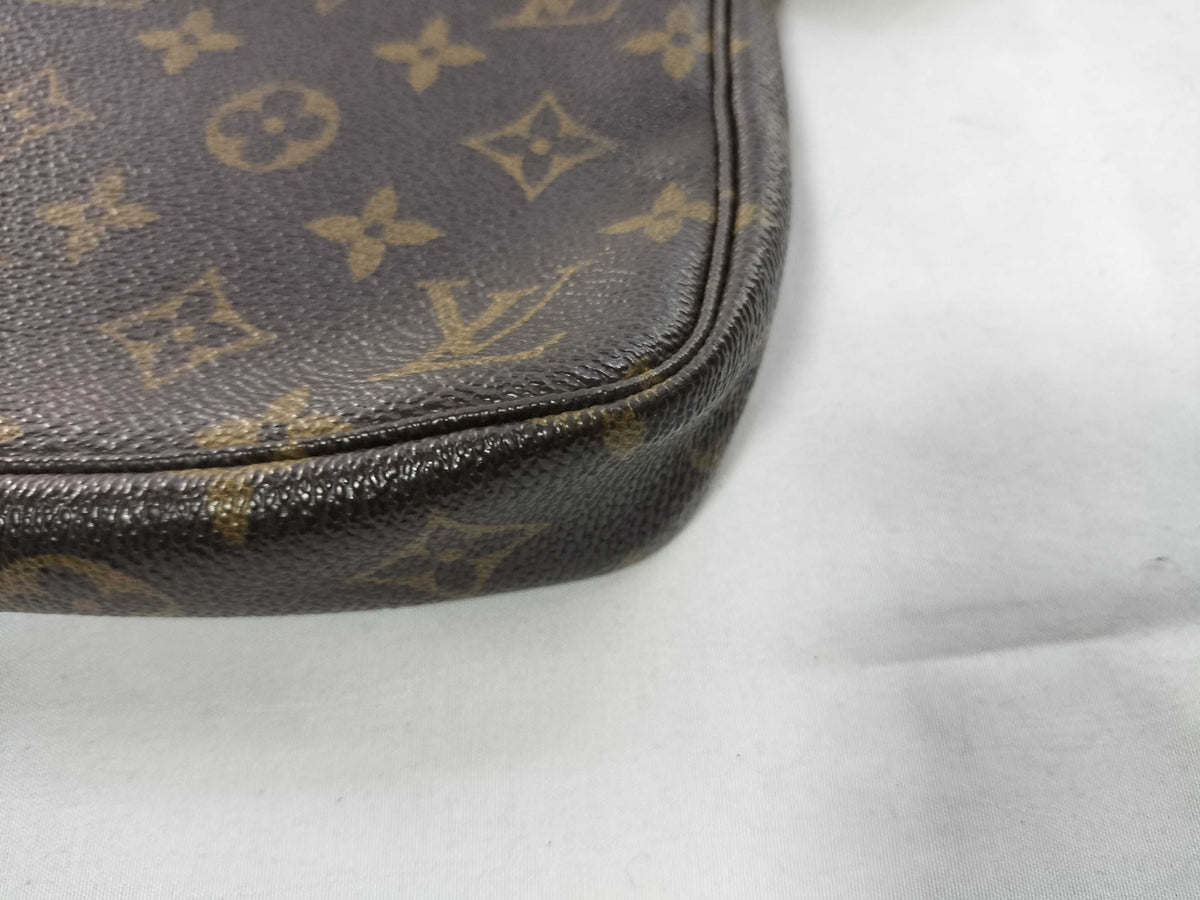 Louis Vuitton Pochette Accessoires Monogram Canvas, Brown, Canvas, Clutch