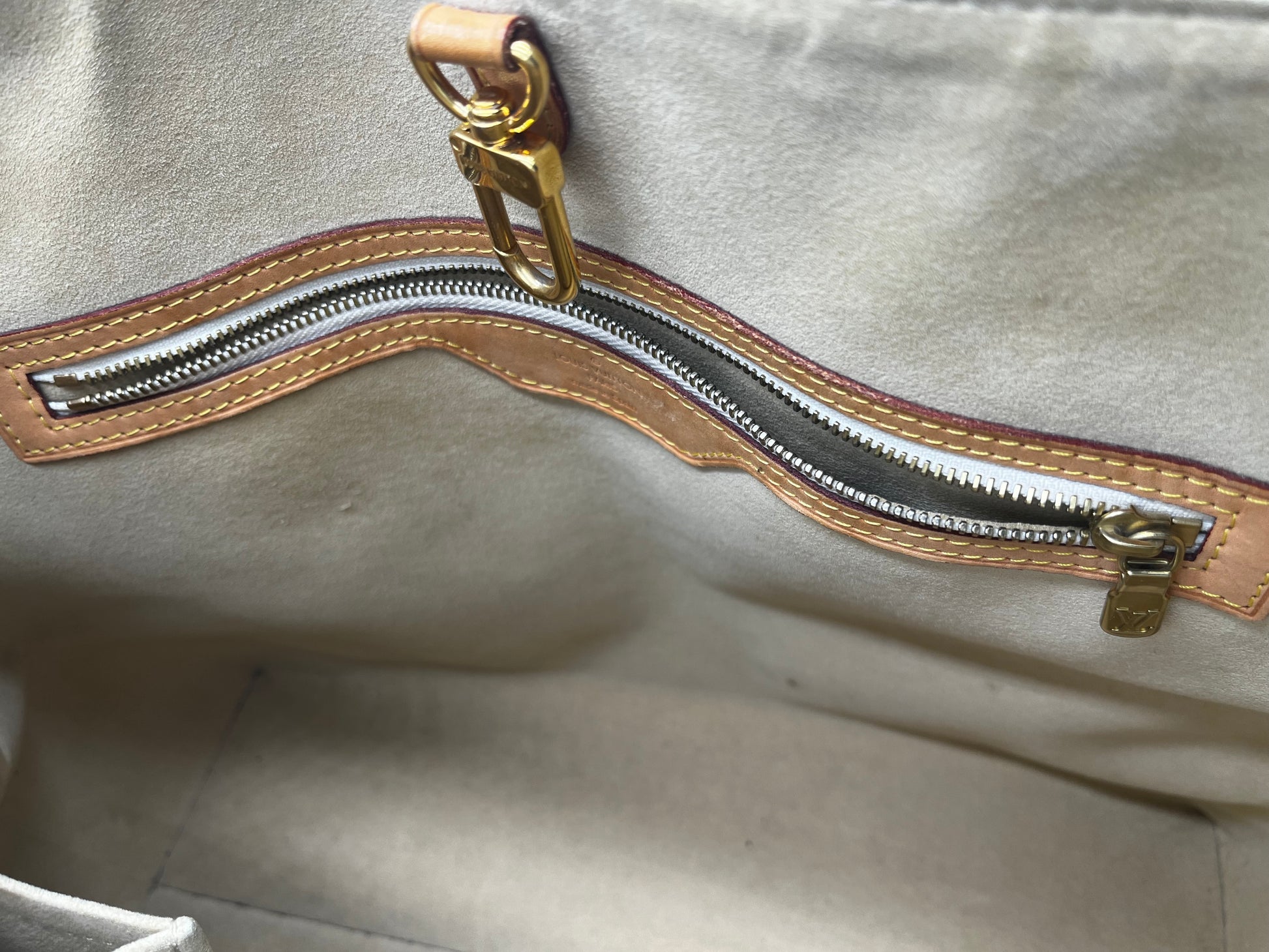 Louis Vuitton Hampstead Handbag Damier, Beige, Canvas, Handbag