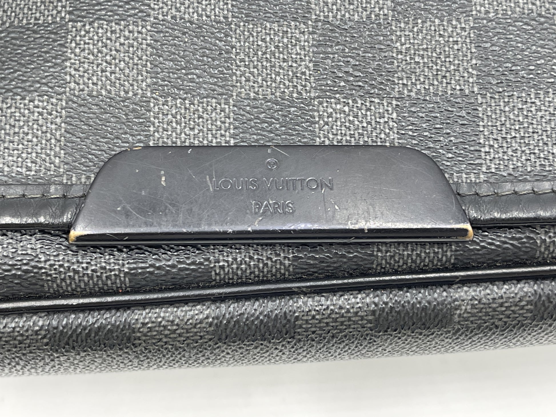 Louis Vuitton Daniel Messenger Damier Graphite, Black, Canvas, Shoulder Bag