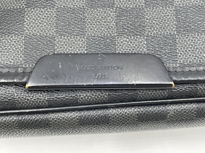 Louis Vuitton Daniel Messenger Damier Graphite, Black, Canvas, Shoulder Bag