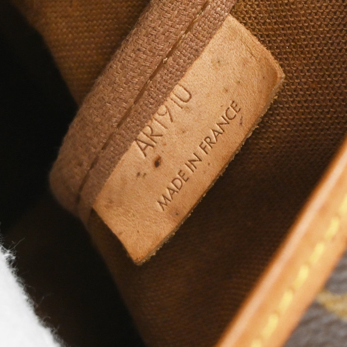 Louis Vuitton Saumur Monogram Canvas, Brown, Canvas, Shoulder Bag