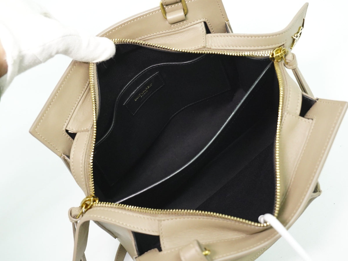 Saint Laurent East Side Smooth Leather, Beige, Leather, Tote Bag