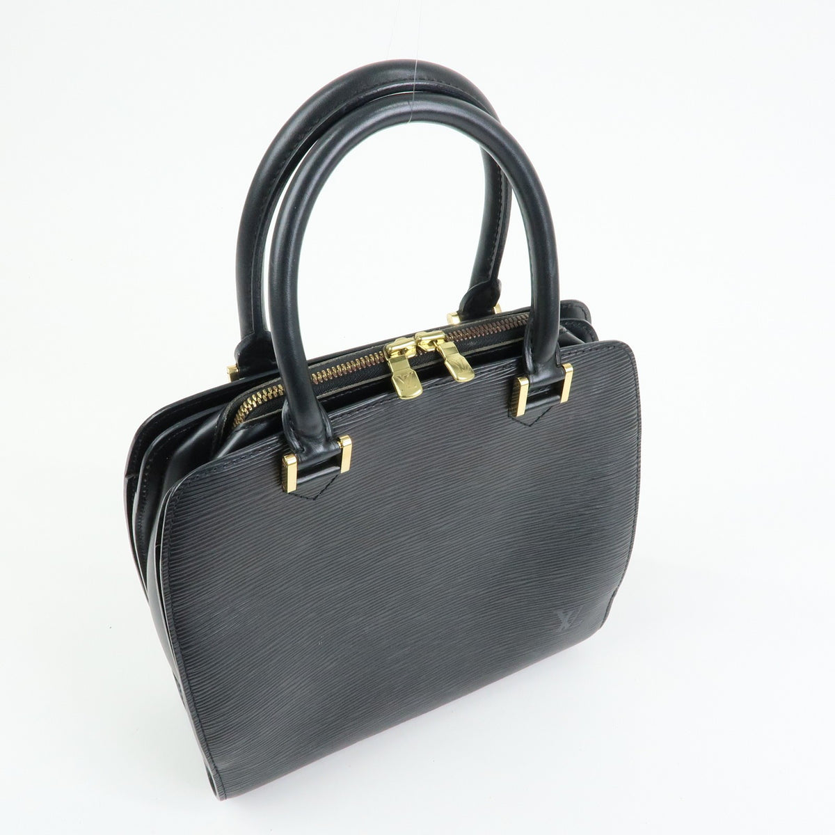 Louis Vuitton Pont Neuf Epi Leather, Black, Leather, Handbag