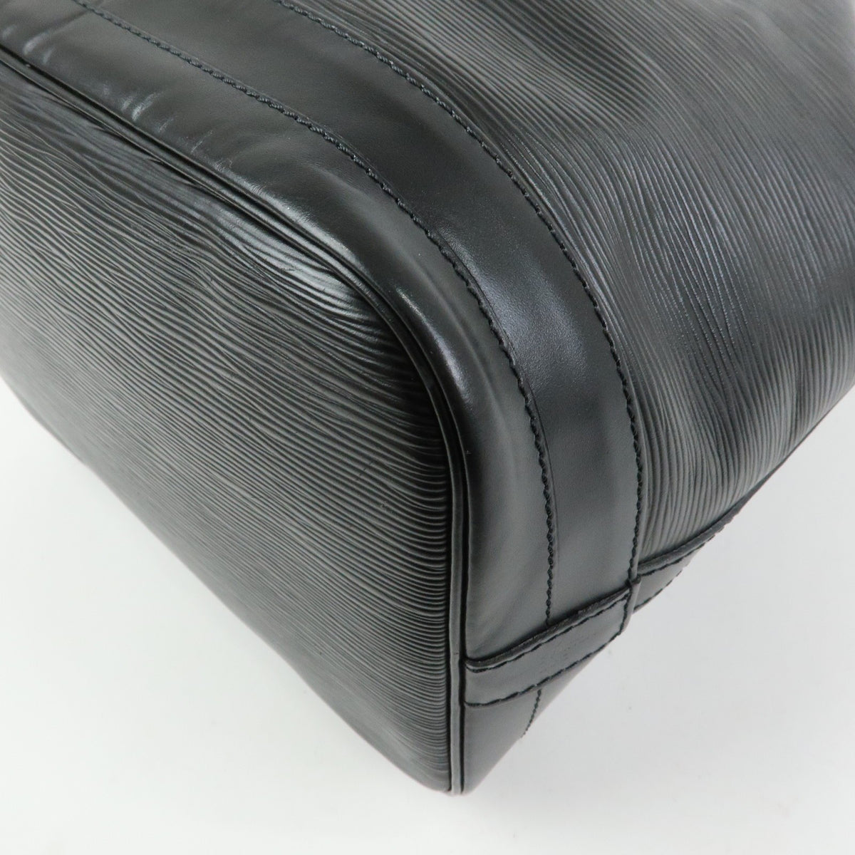 Louis Vuitton Noe Epi Leather, Black, Leather, Shoulder Bag