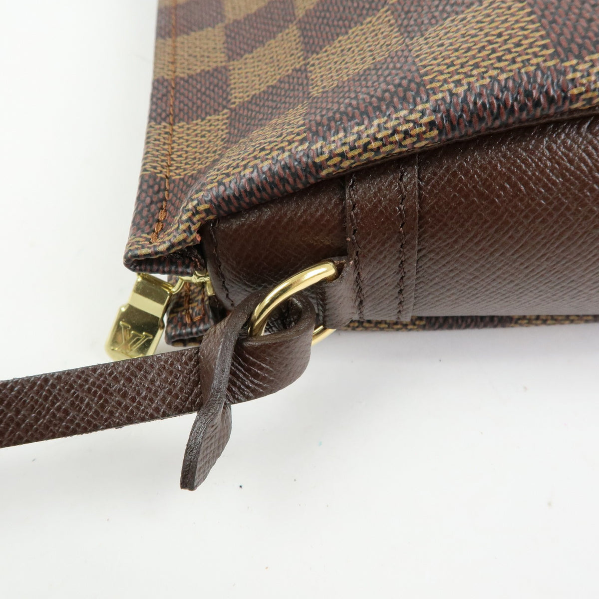Louis Vuitton Trousse Make Up Damier, Brown, Canvas, Clutch