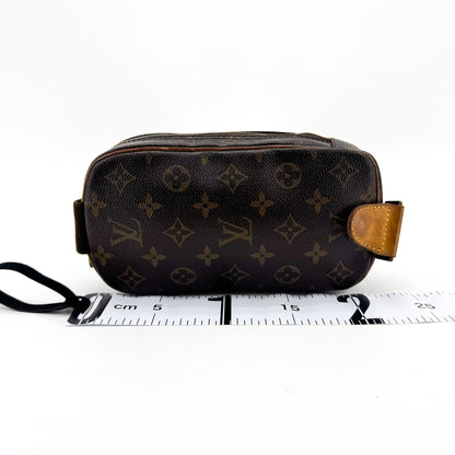 Louis Vuitton Pochette Gange Monogram Canvas, Brown, Canvas, Clutch