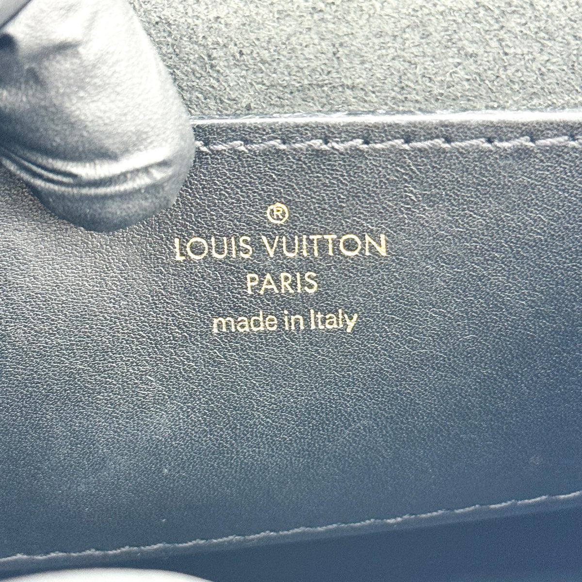 Louis Vuitton New Wave Multi Pochette Quilted Leather, Black, Leather, Clutch