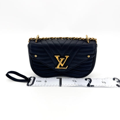 Louis Vuitton New Wave Chain Quilted Leather, Black, Leather, Handbag
