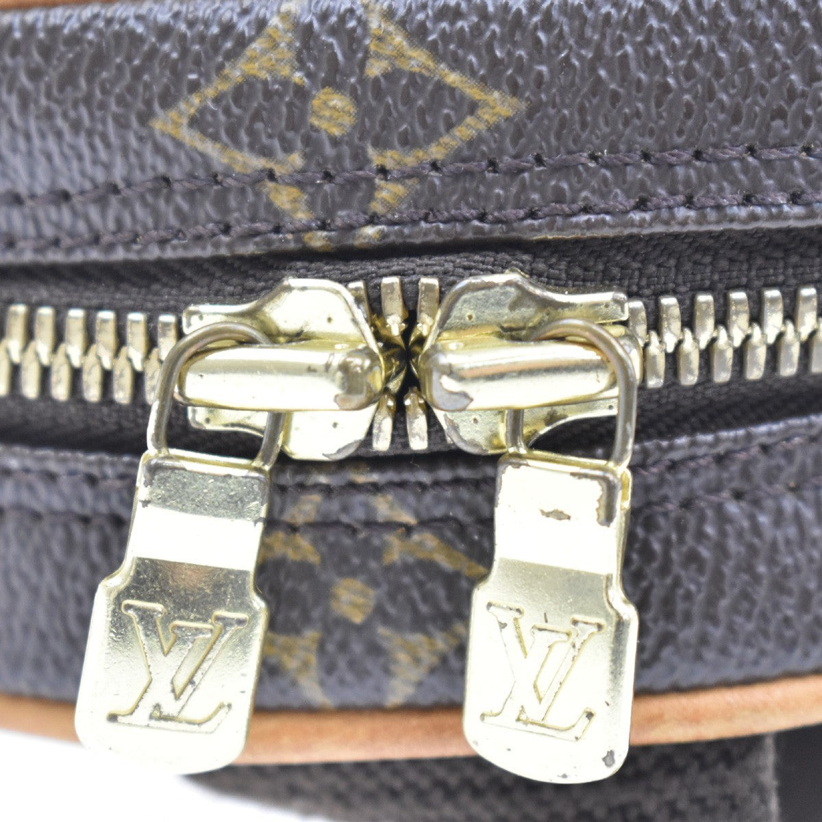 Louis Vuitton Pochette Gange Monogram Canvas, Brown, Canvas, Clutch