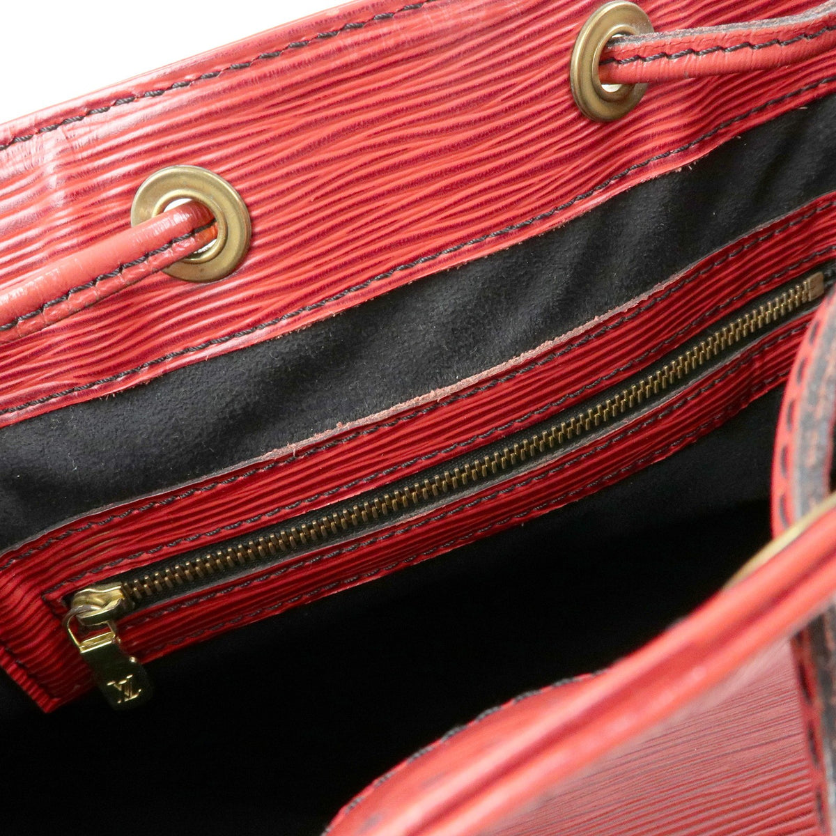 Louis Vuitton Petit Noe Epi Leather, Red, Leather, Handbag