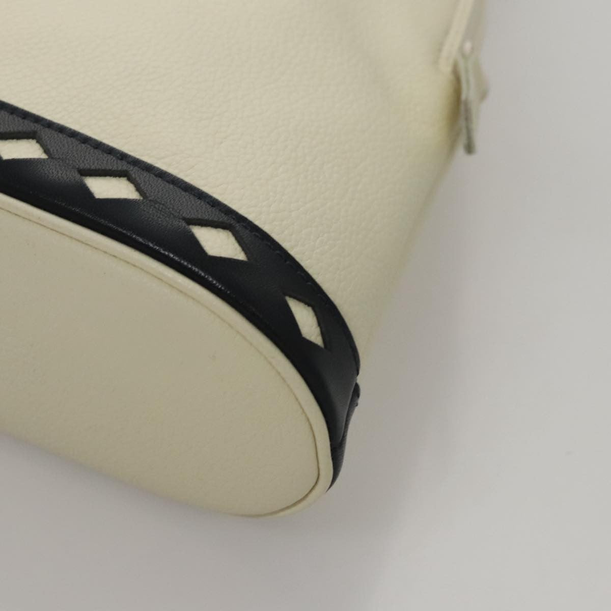 Saint Laurent Vintage Leather, White, Leather, Handbag