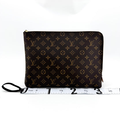 Louis Vuitton Etui Voyage Monogram Canvas, Brown, Canvas, Clutch