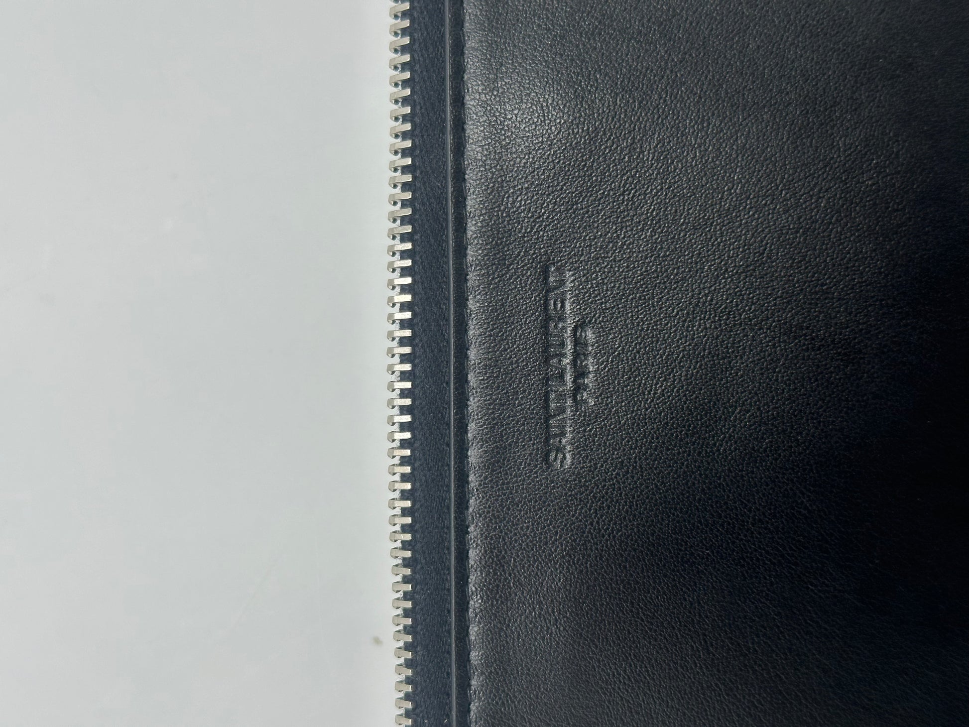 Saint Laurent Zip Pouch Leather, Black, Leather, Clutch